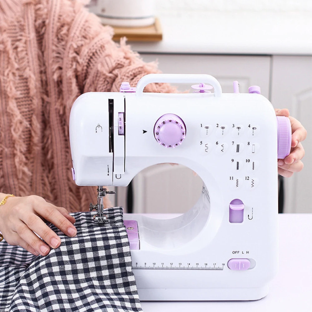 Máquina de Costura Mini Portátil Multifuncional Bivolt 12 Pontos para Uso Doméstico e Reparos em Roupas