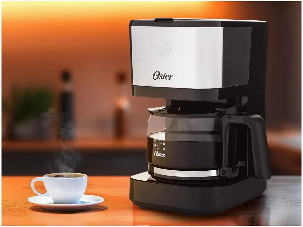 Cafeteira Elétrica Oster Compacta OCAF300 - 220V.